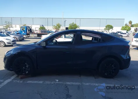 2024 Tesla Model Y Long Range Dual Motor All-Wheel Drive из США, поврежденный, VIN 7SAYGDEE2RF005762